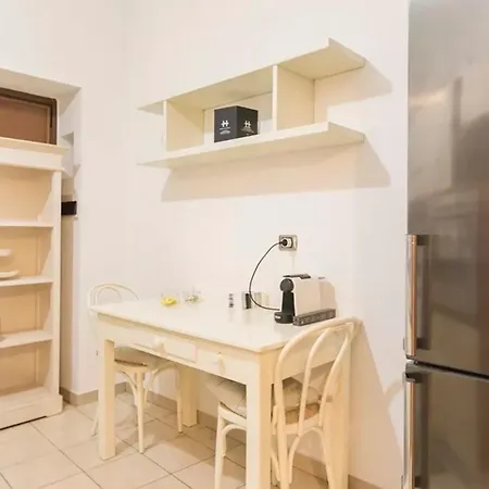 Classbnb - 400 Meters From Duomo Апартаменты *