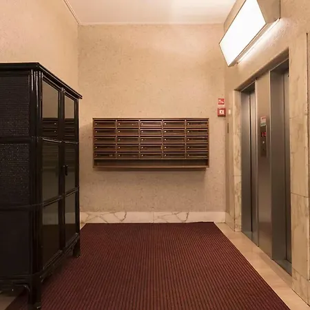 Classbnb - Two 400 Meters From The Duomo Apartment