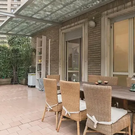 Classbnb - Two 400 Meters From The Duomo Apartment *