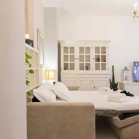 Classbnb - Two 400 Meters From The Duomo * Milan