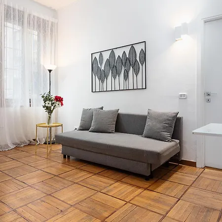 Apartment Classbnb - Two 400 Meters From The Duomo Milan